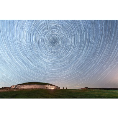 NewgrangeStarTrails